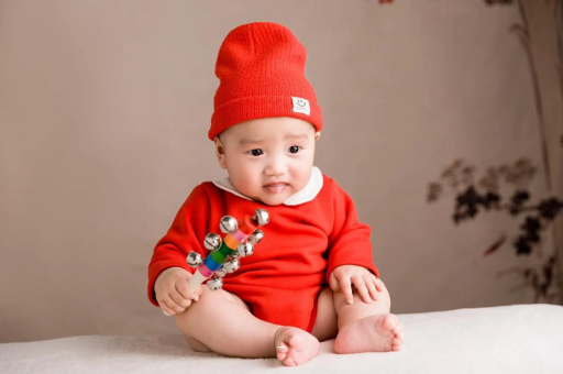 梨树县3个月宝宝翻身